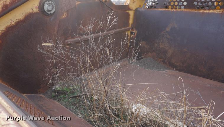 image for item DA1486 2005 John Deere 1810E scraper