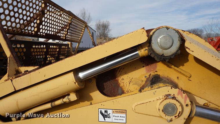 image for item DA1486 2005 John Deere 1810E scraper