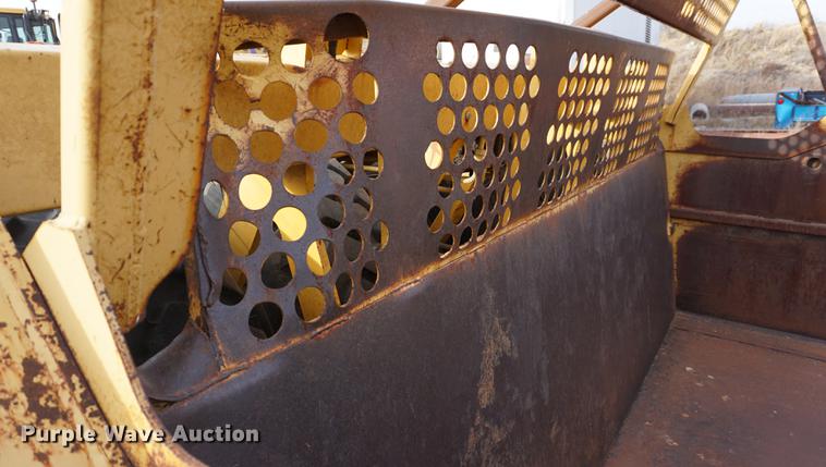 image for item DA1486 2005 John Deere 1810E scraper