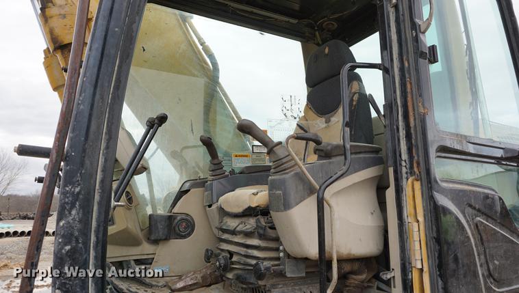 image for item DA1488 2005 Caterpillar 322C L excavator