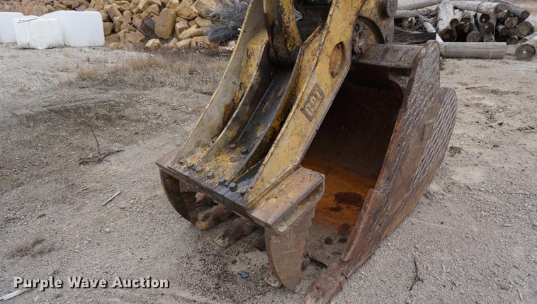 image for item DA1488 2005 Caterpillar 322C L excavator