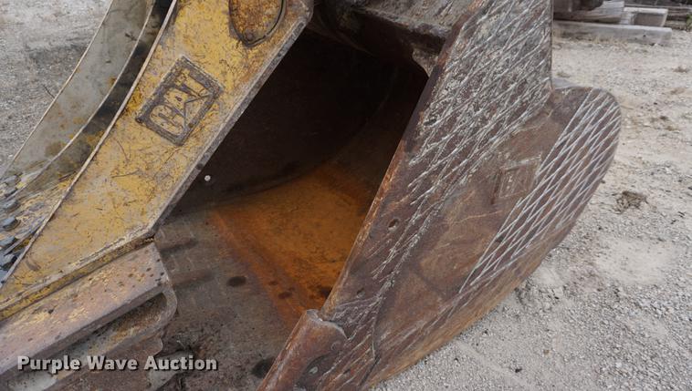 image for item DA1488 2005 Caterpillar 322C L excavator