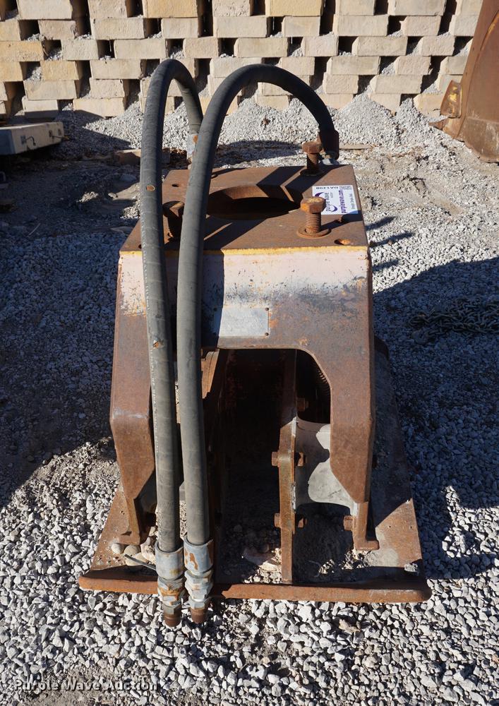 image for item DA1490 NPK 8B plate compactor