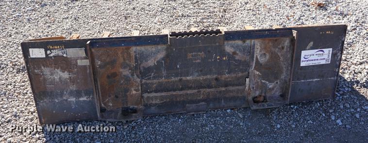 image for item DA1492 Caterpillar 72"W skid steer bucket