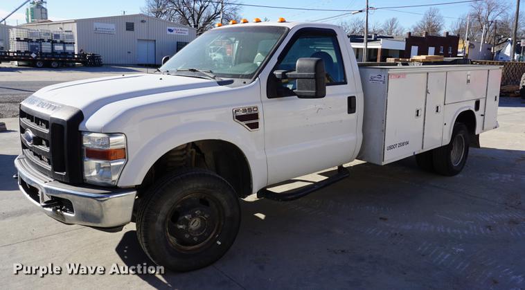 image for item DA1493 2008 Ford F350 Super Duty utility bed pickup truck