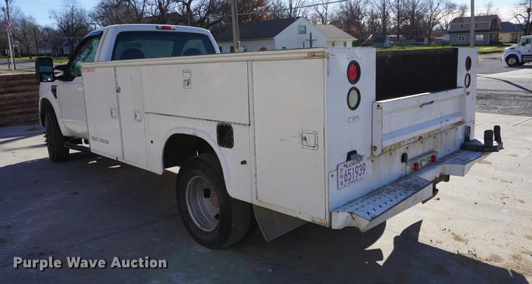 image for item DA1493 2008 Ford F350 Super Duty utility bed pickup truck
