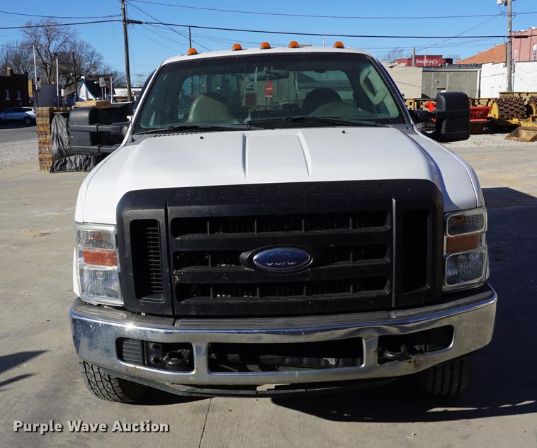 image for item DA1493 2008 Ford F350 Super Duty utility bed pickup truck