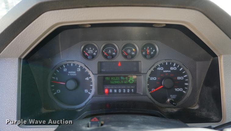 image for item DA1493 2008 Ford F350 Super Duty utility bed pickup truck