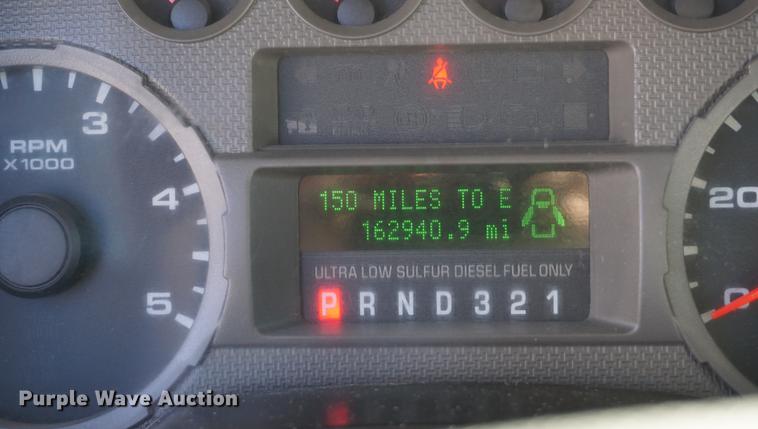 image for item DA1493 2008 Ford F350 Super Duty utility bed pickup truck