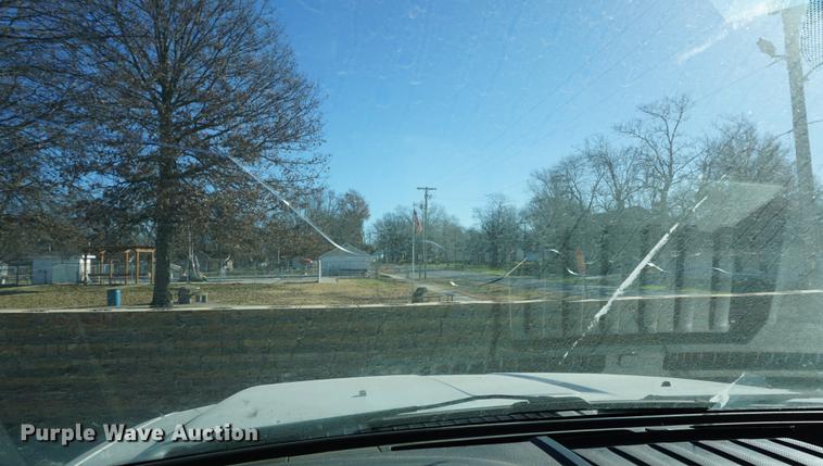 image for item DA1493 2008 Ford F350 Super Duty utility bed pickup truck