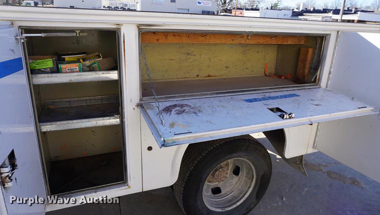 image for item DA1493 2008 Ford F350 Super Duty utility bed pickup truck