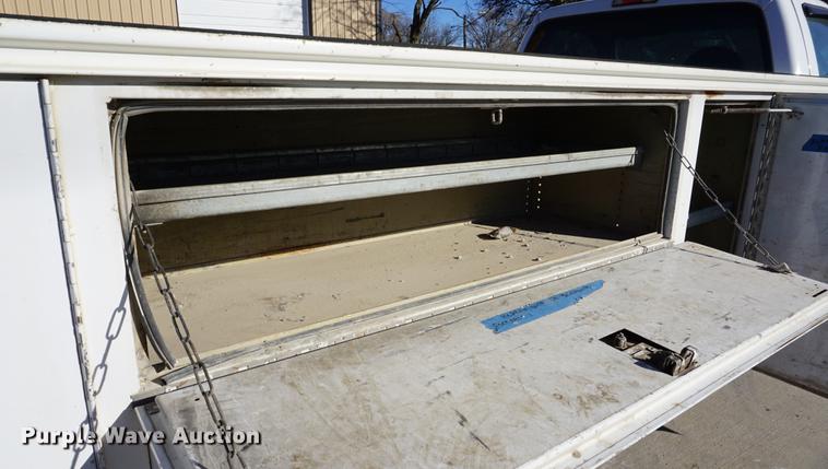 image for item DA1493 2008 Ford F350 Super Duty utility bed pickup truck