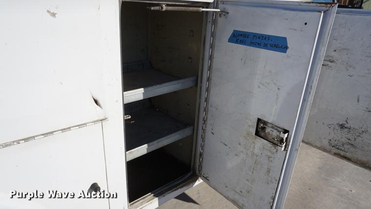 image for item DA1493 2008 Ford F350 Super Duty utility bed pickup truck