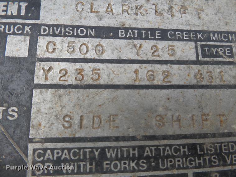 image for item DA2417 1980 Clark C500Y25 forklift