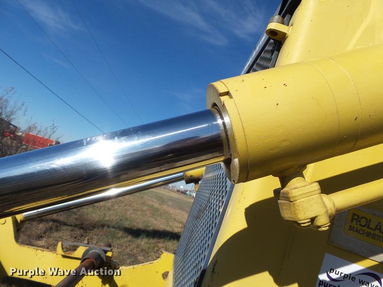 image for item DA2429 1994 Komatsu D135A-2 cable plow