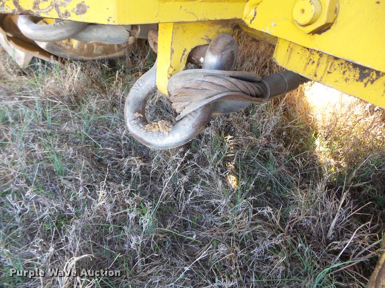 image for item DA2429 1994 Komatsu D135A-2 cable plow