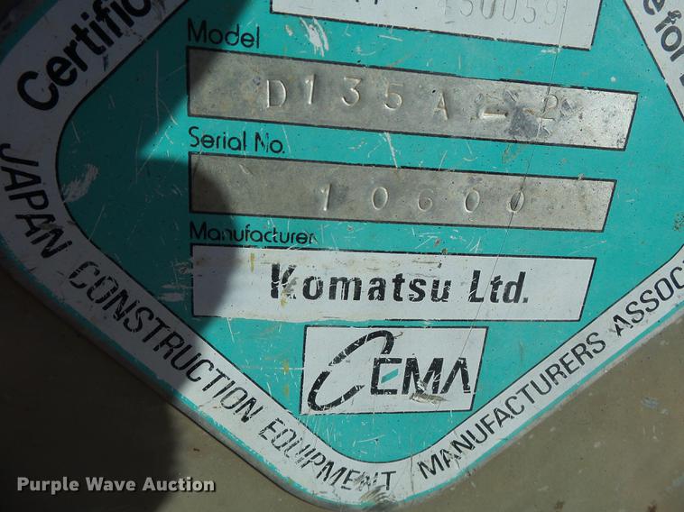 image for item DA2429 1994 Komatsu D135A-2 cable plow