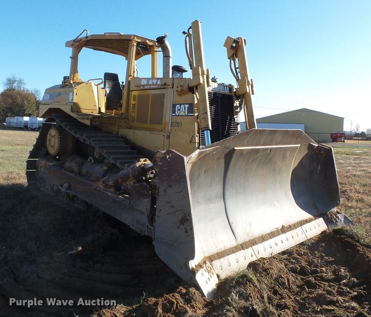 image for item DA2430 1994 Caterpillar D8N dozer