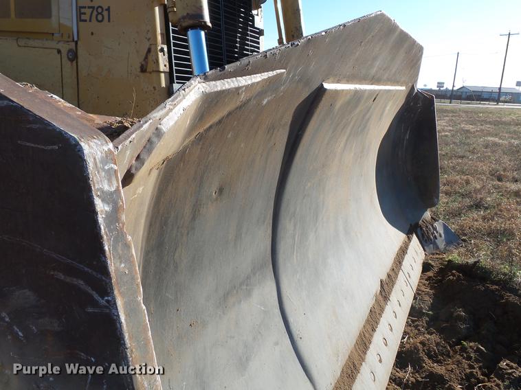 image for item DA2430 1994 Caterpillar D8N dozer