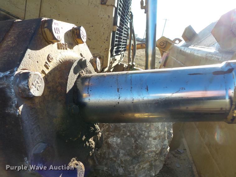 image for item DA2430 1994 Caterpillar D8N dozer