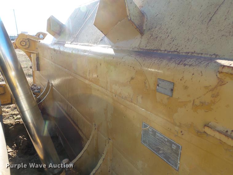 image for item DA2430 1994 Caterpillar D8N dozer