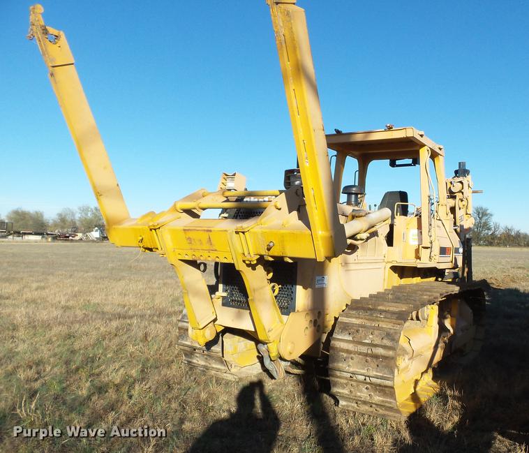 image for item DA2431 1992 Komatsu D68E-1 cable plow