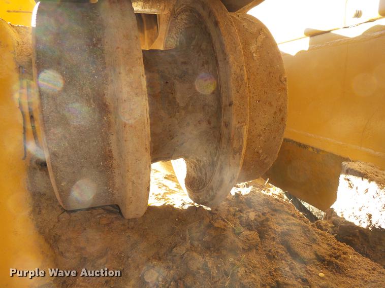 image for item DA2431 1992 Komatsu D68E-1 cable plow