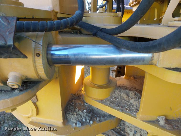 image for item DA2431 1992 Komatsu D68E-1 cable plow