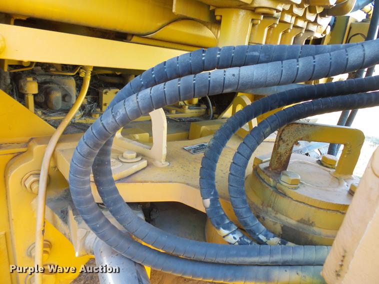 image for item DA2431 1992 Komatsu D68E-1 cable plow