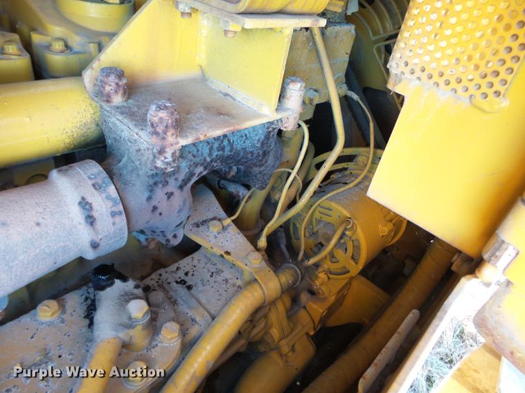 image for item DA2431 1992 Komatsu D68E-1 cable plow