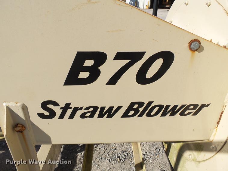 image for item DA2455 2008 Finn B70T straw blower