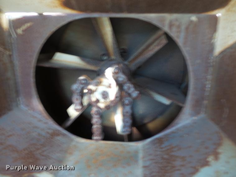 image for item DA2455 2008 Finn B70T straw blower