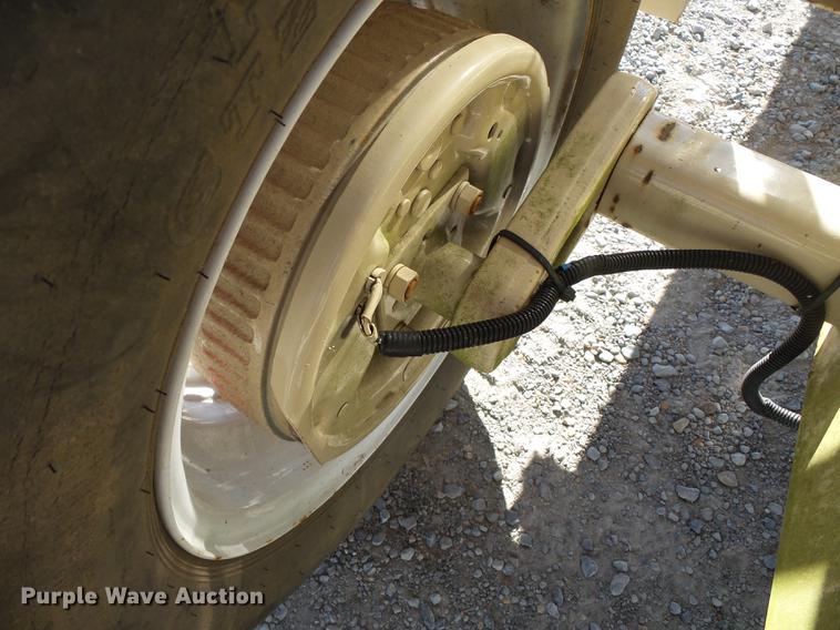 image for item DA2455 2008 Finn B70T straw blower