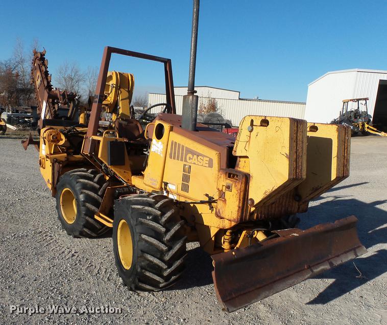 image for item DA2457 1994 Case 660 trencher