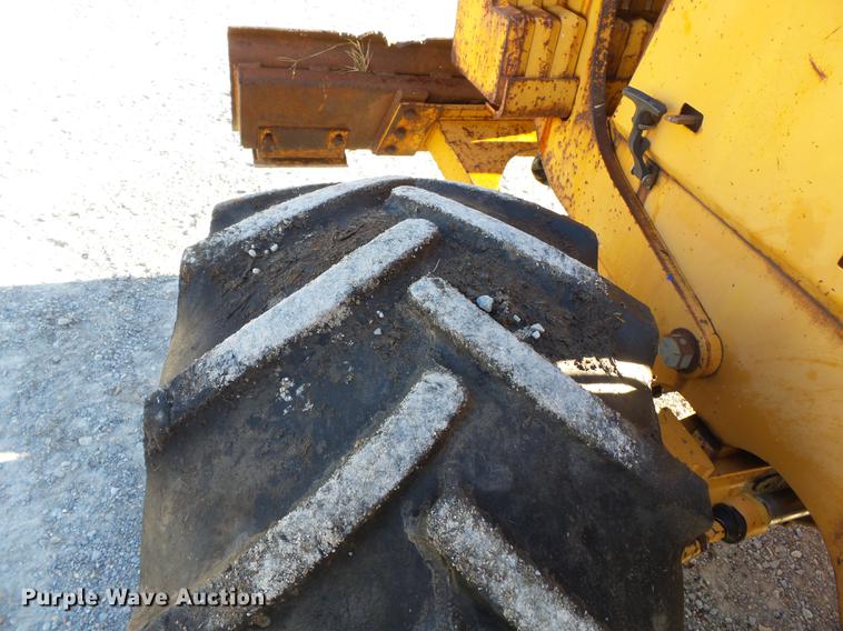 image for item DA2457 1994 Case 660 trencher