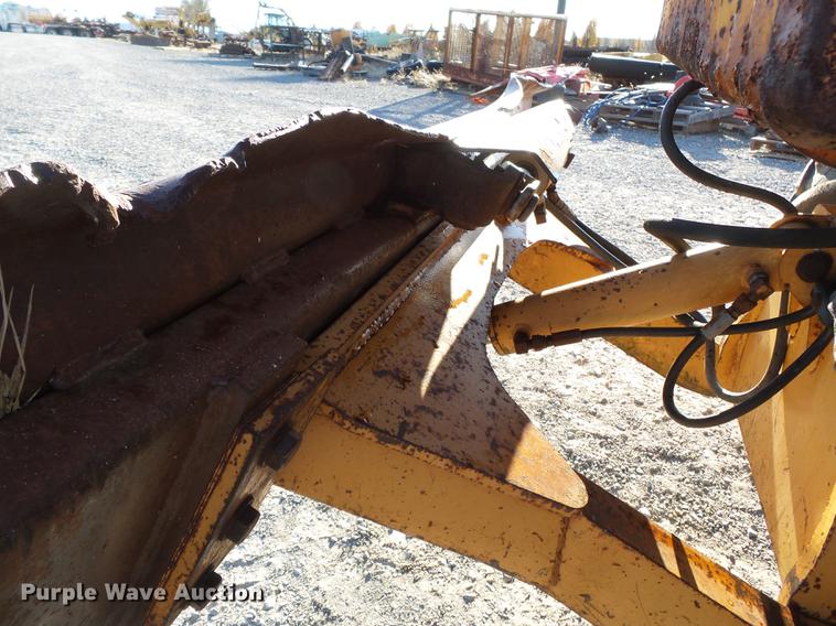 image for item DA2457 1994 Case 660 trencher