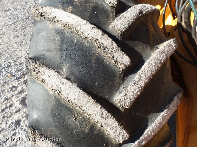 image for item DA2457 1994 Case 660 trencher