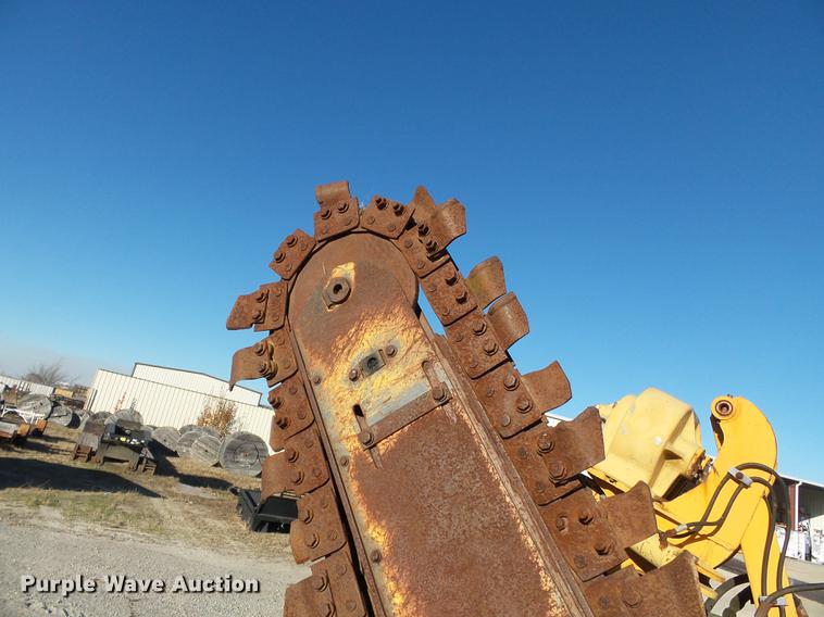 image for item DA2457 1994 Case 660 trencher