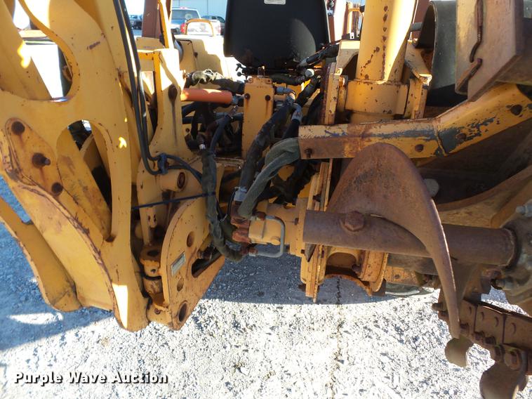 image for item DA2457 1994 Case 660 trencher