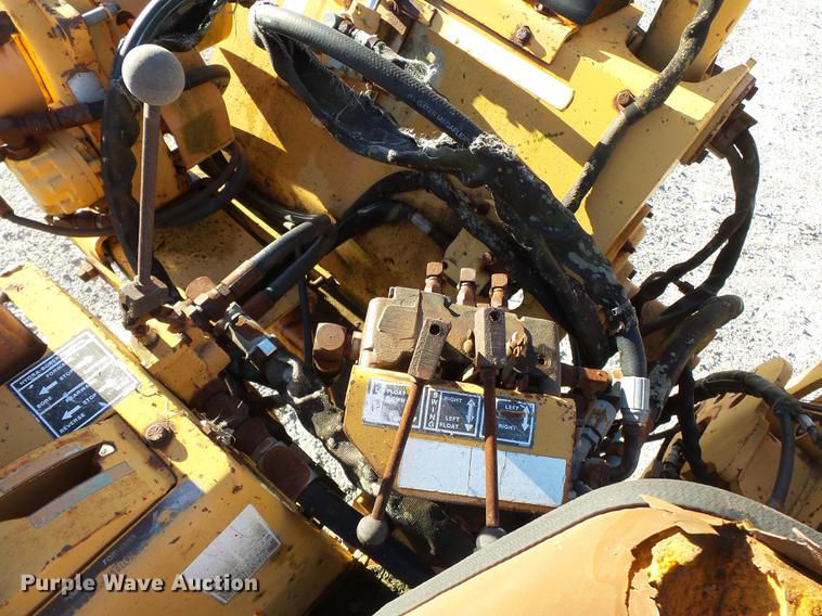 image for item DA2457 1994 Case 660 trencher