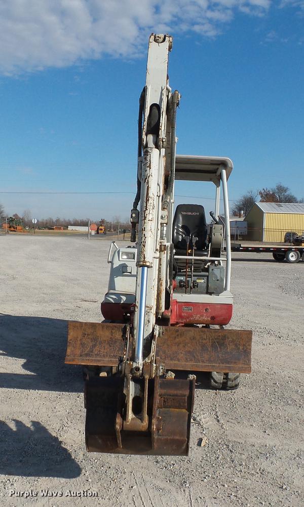image for item DA2458 2004 Takeuchi TB135 compact excavator