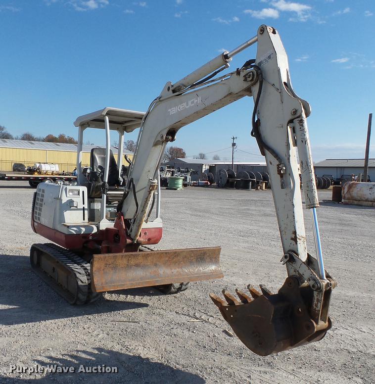 image for item DA2458 2004 Takeuchi TB135 compact excavator
