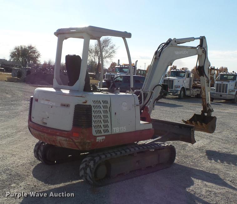 image for item DA2458 2004 Takeuchi TB135 compact excavator