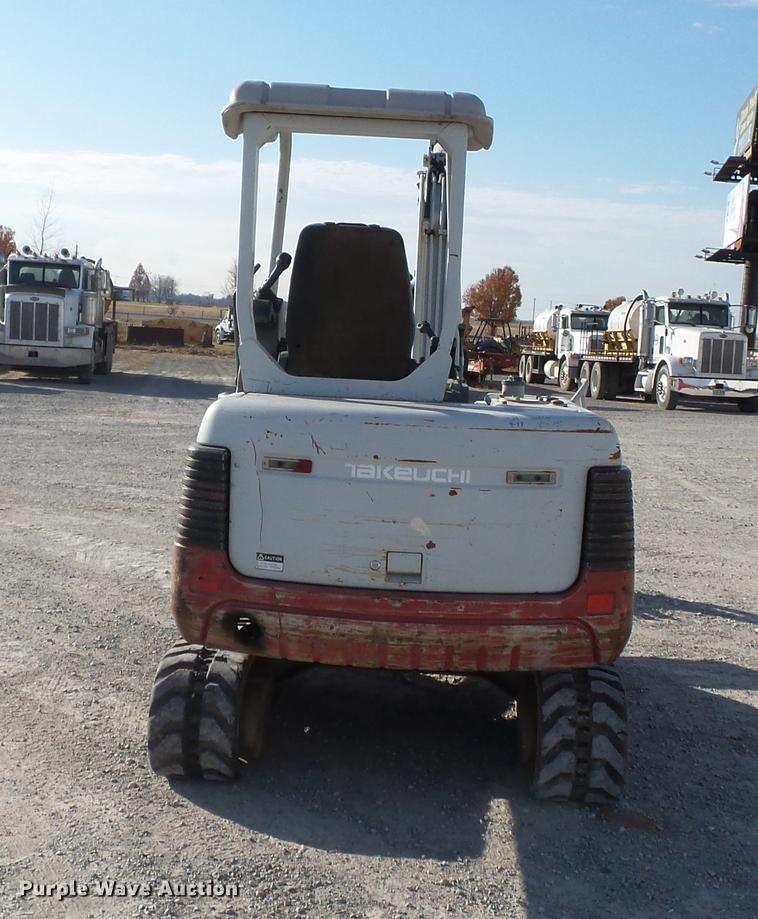image for item DA2458 2004 Takeuchi TB135 compact excavator