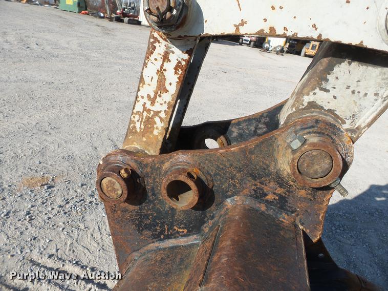 image for item DA2458 2004 Takeuchi TB135 compact excavator