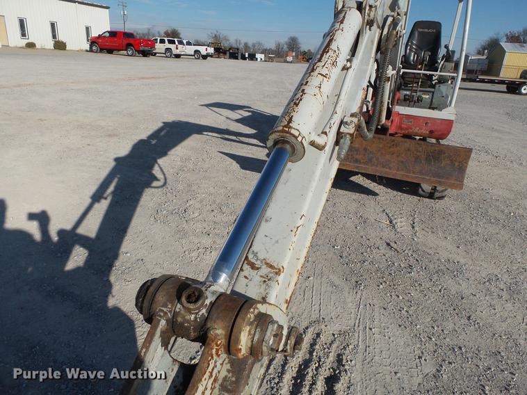 image for item DA2458 2004 Takeuchi TB135 compact excavator