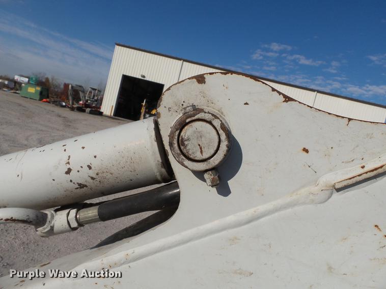 image for item DA2458 2004 Takeuchi TB135 compact excavator