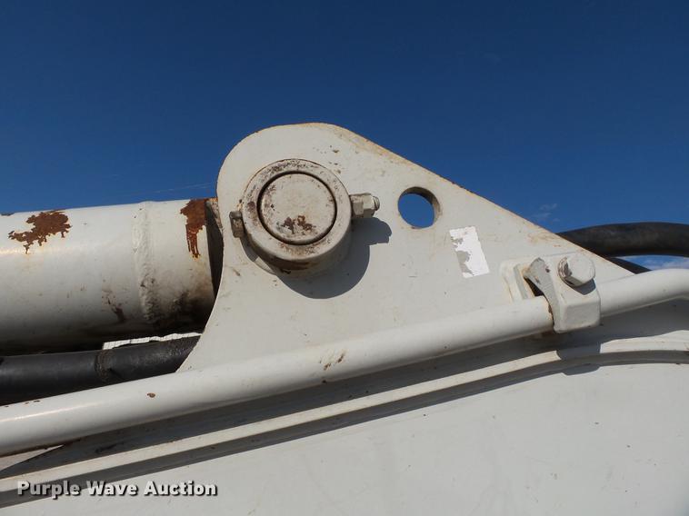 image for item DA2458 2004 Takeuchi TB135 compact excavator