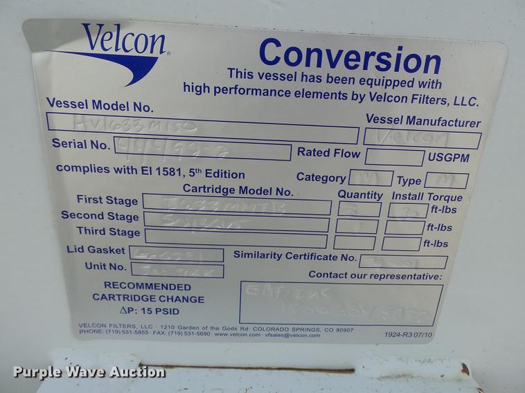 image for item DA2461 1991 Ford F700 fuel truck