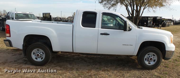 image for item DA2465 2010 GMC Sierra 2500HD Ext. Cab pickup truck